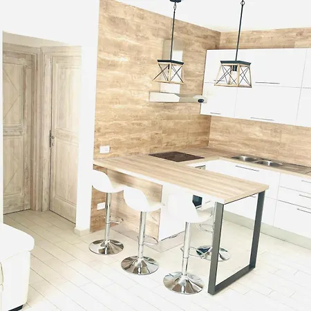 Splendido Con Piscina A Due Passi Dalla פאלאו