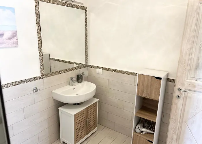 Splendido Con Piscina A Due Passi Dalla